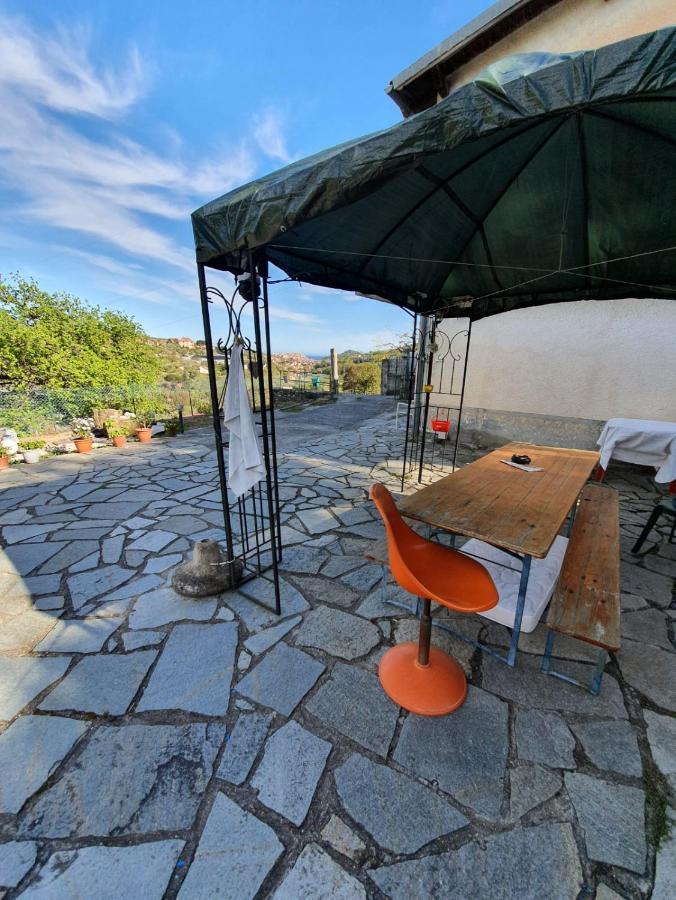 Villa Casa Intera Indipendente Con Giardino Privato à Imperia Extérieur photo